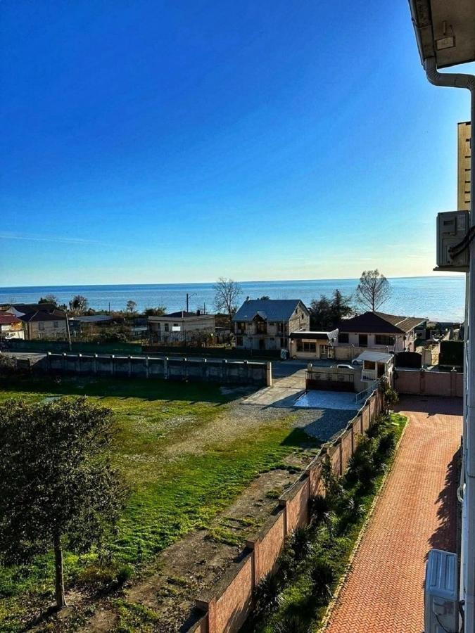 Отель Адунеи Сухум Exterior photo